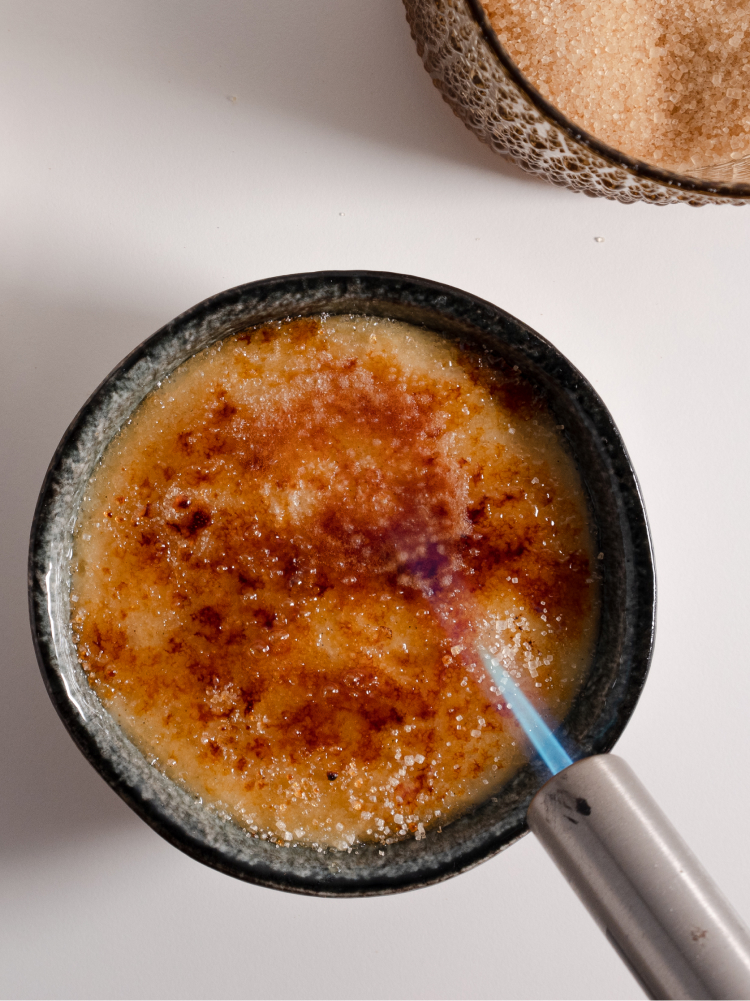 Crème brûlée nach französischem Rezept - Tonkabohne und Zitrone | Backblog